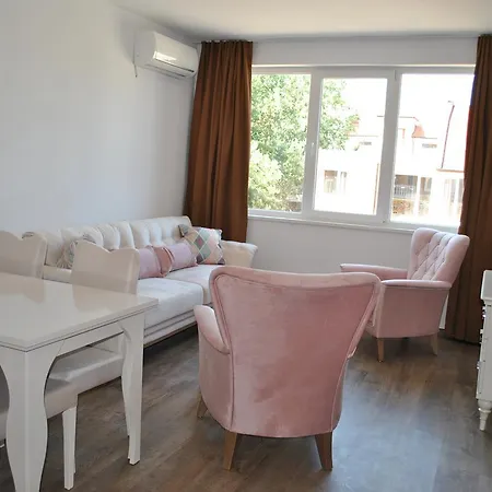 Aria Private Apartment *